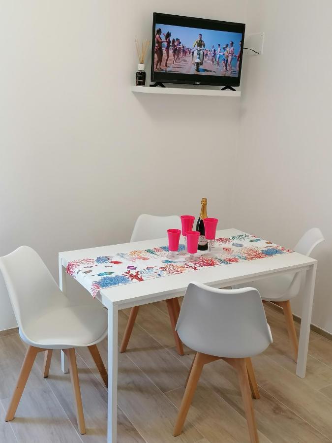 Retroscena Apartment In Centro Civitanova Marche Buitenkant foto