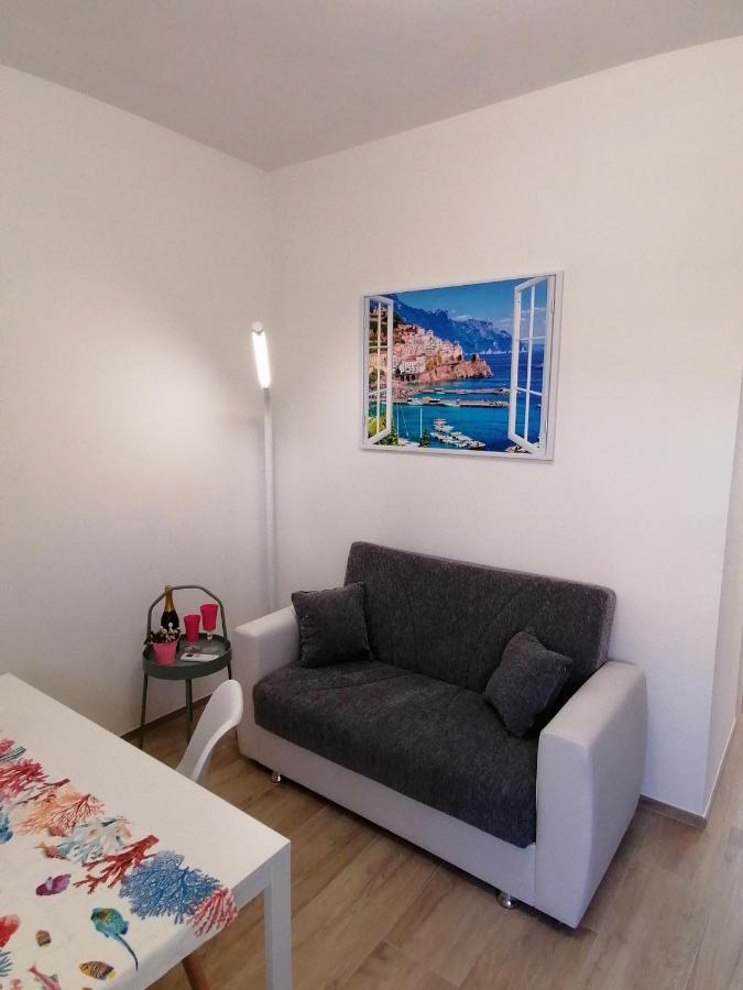 Retroscena Apartment In Centro Civitanova Marche Buitenkant foto