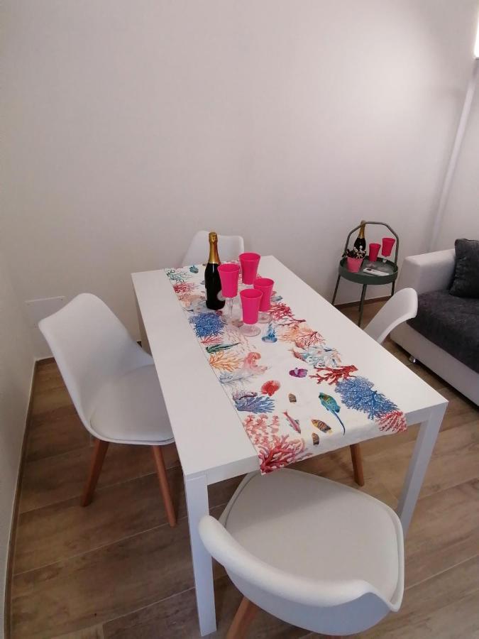 Retroscena Apartment In Centro Civitanova Marche Buitenkant foto