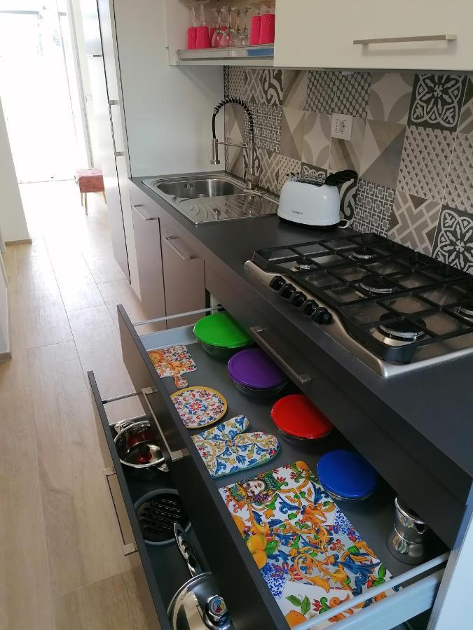 Retroscena Apartment In Centro Civitanova Marche Buitenkant foto